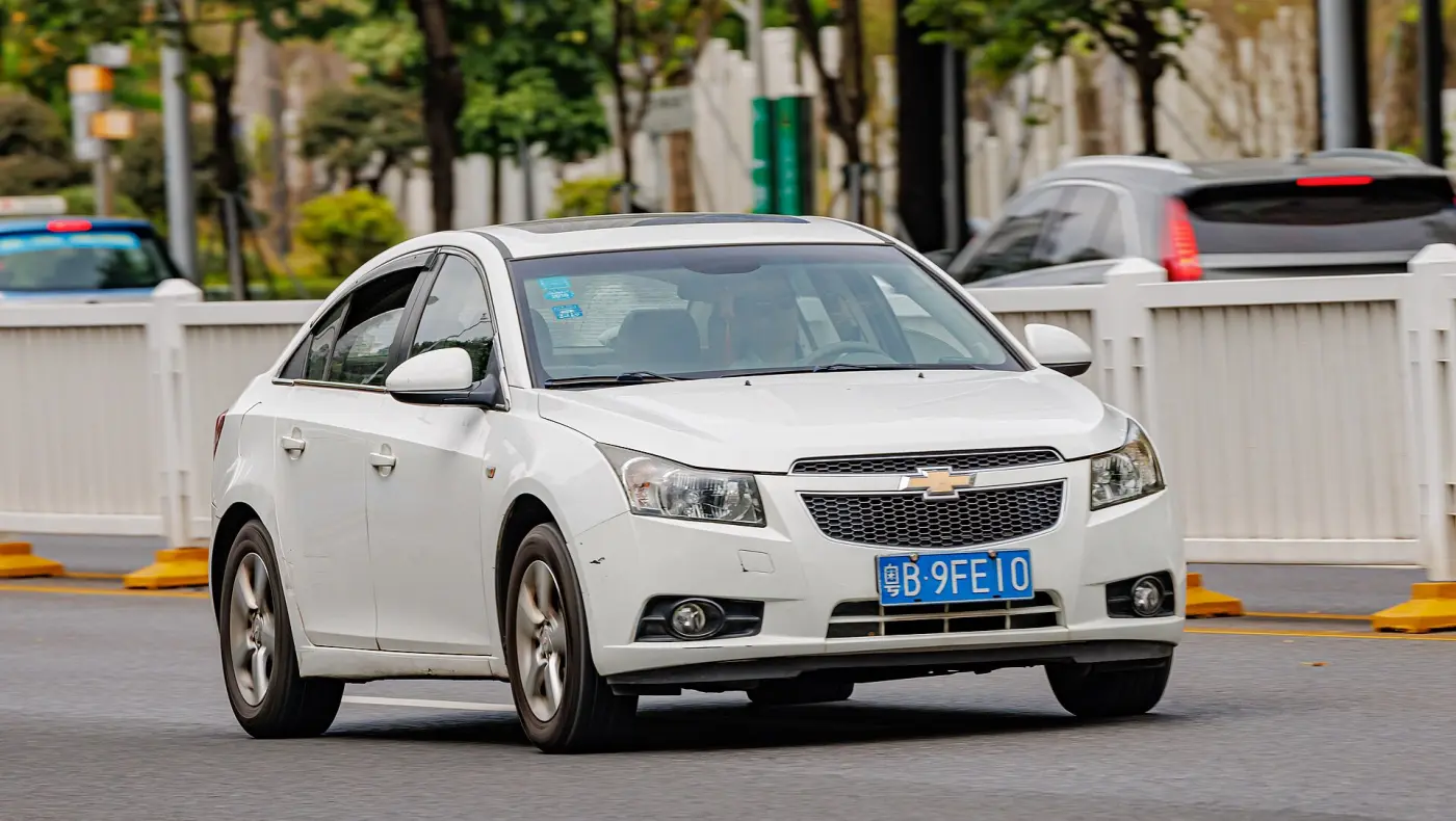 Chevrolet Cruze (J300) (2009 - 2015) görünüm