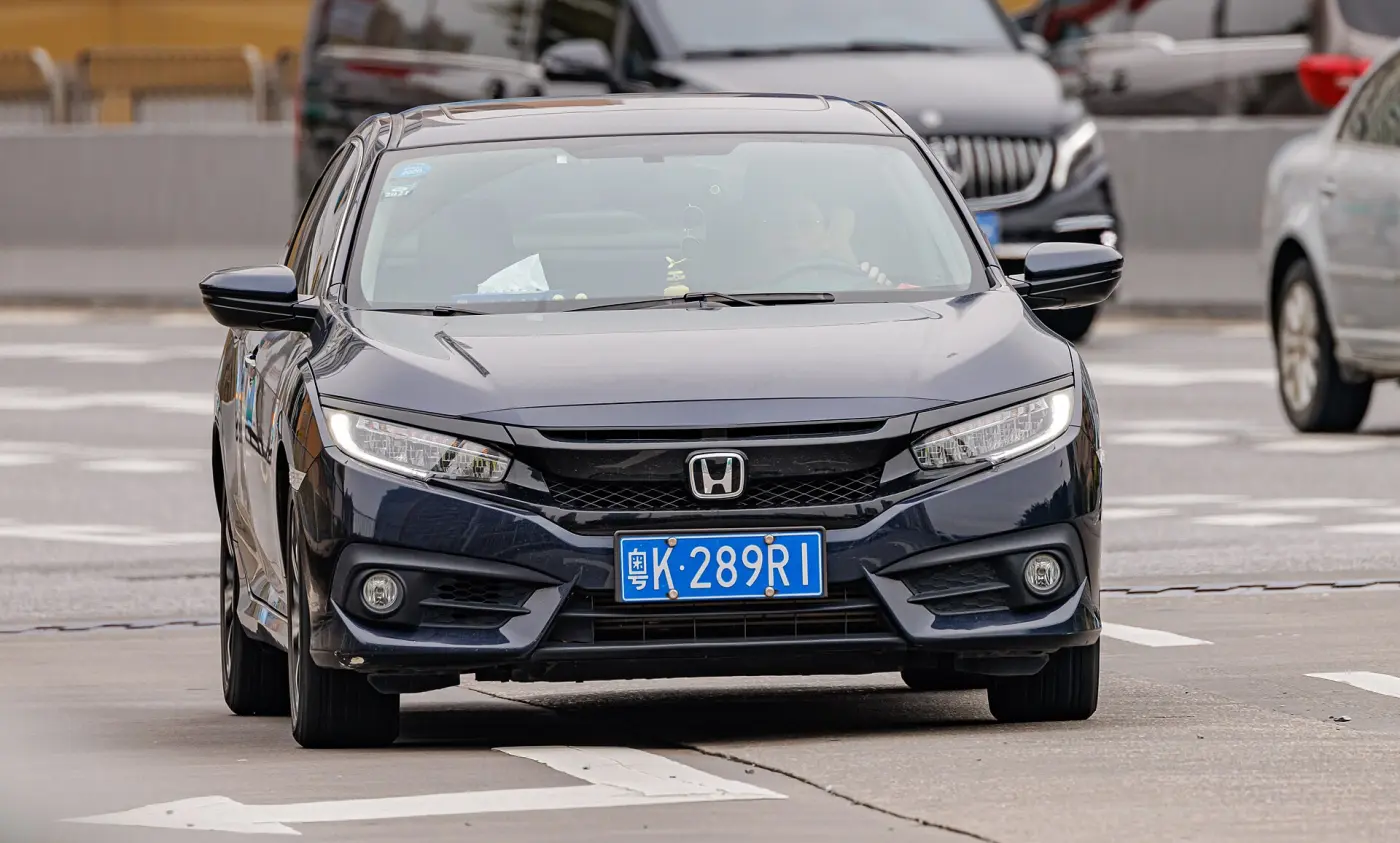 Honda Civic 10 (FC5) (2016 - 2021) görünüm