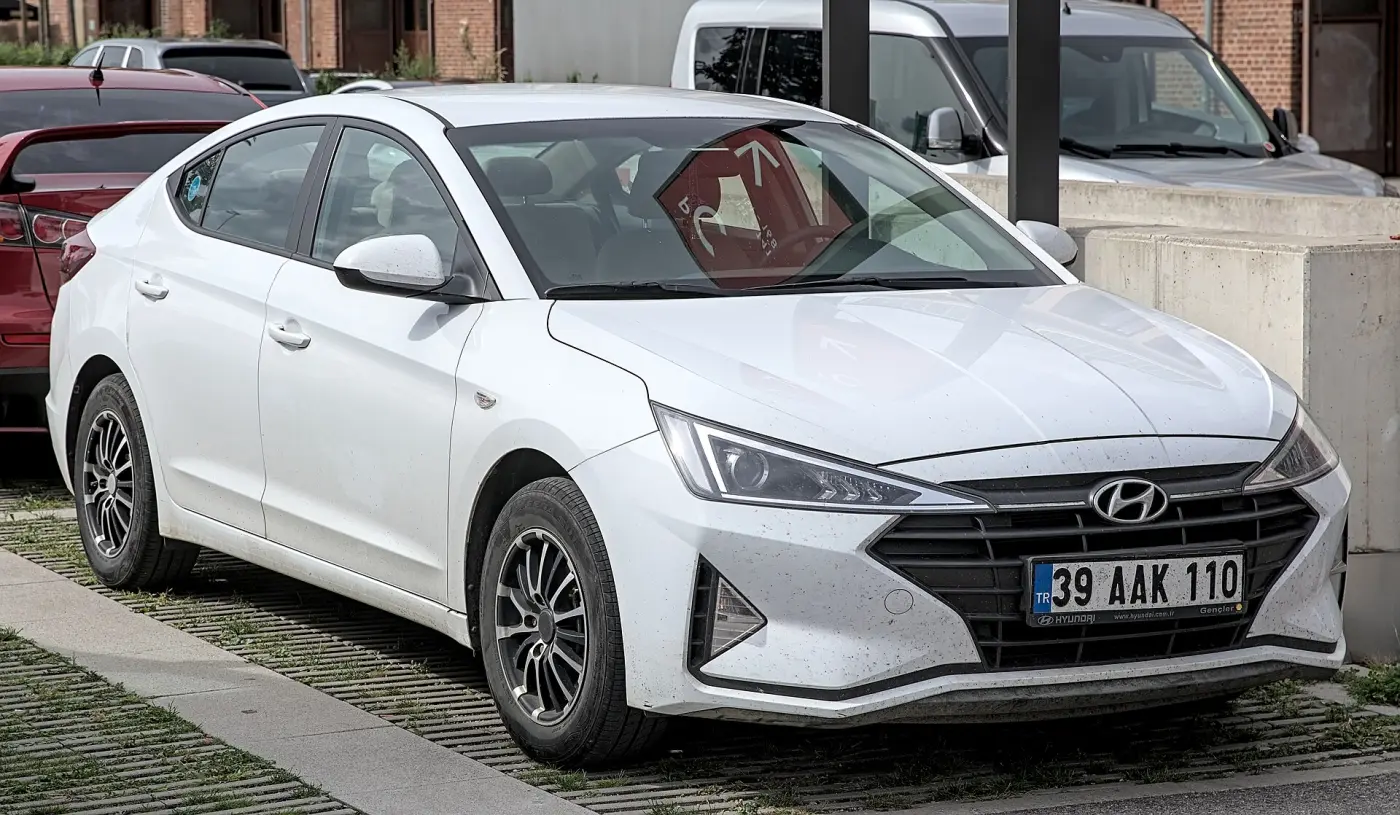 Hyundai Elantra (2015 - 2020) görünüm