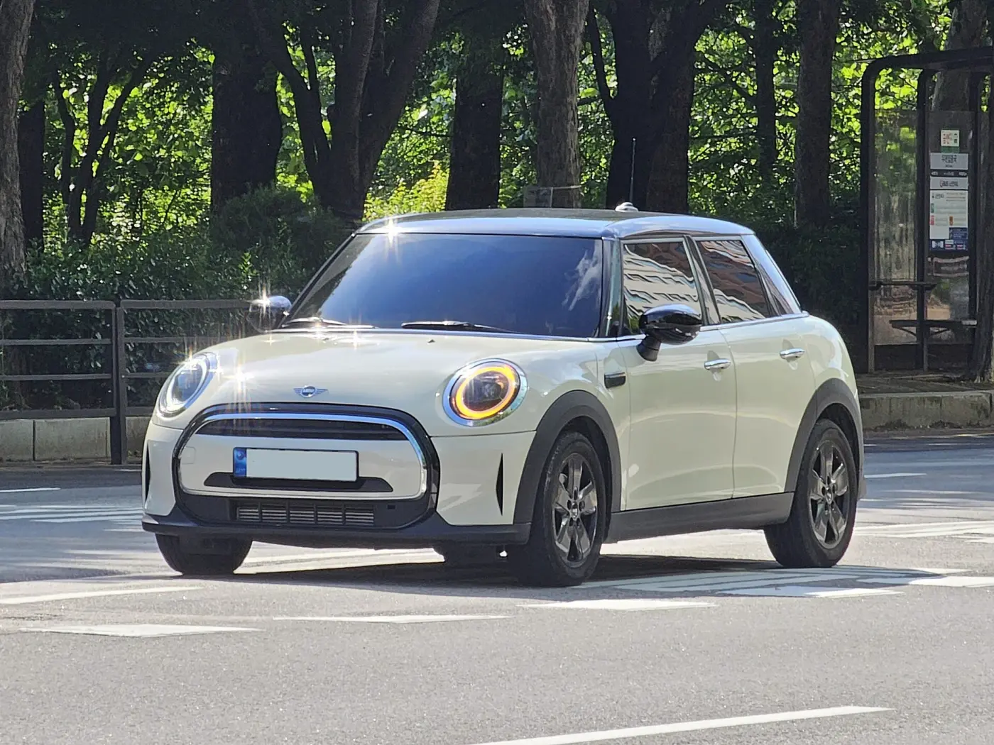 Mini Cooper F56/F55 (2014 - 2024) görünüm