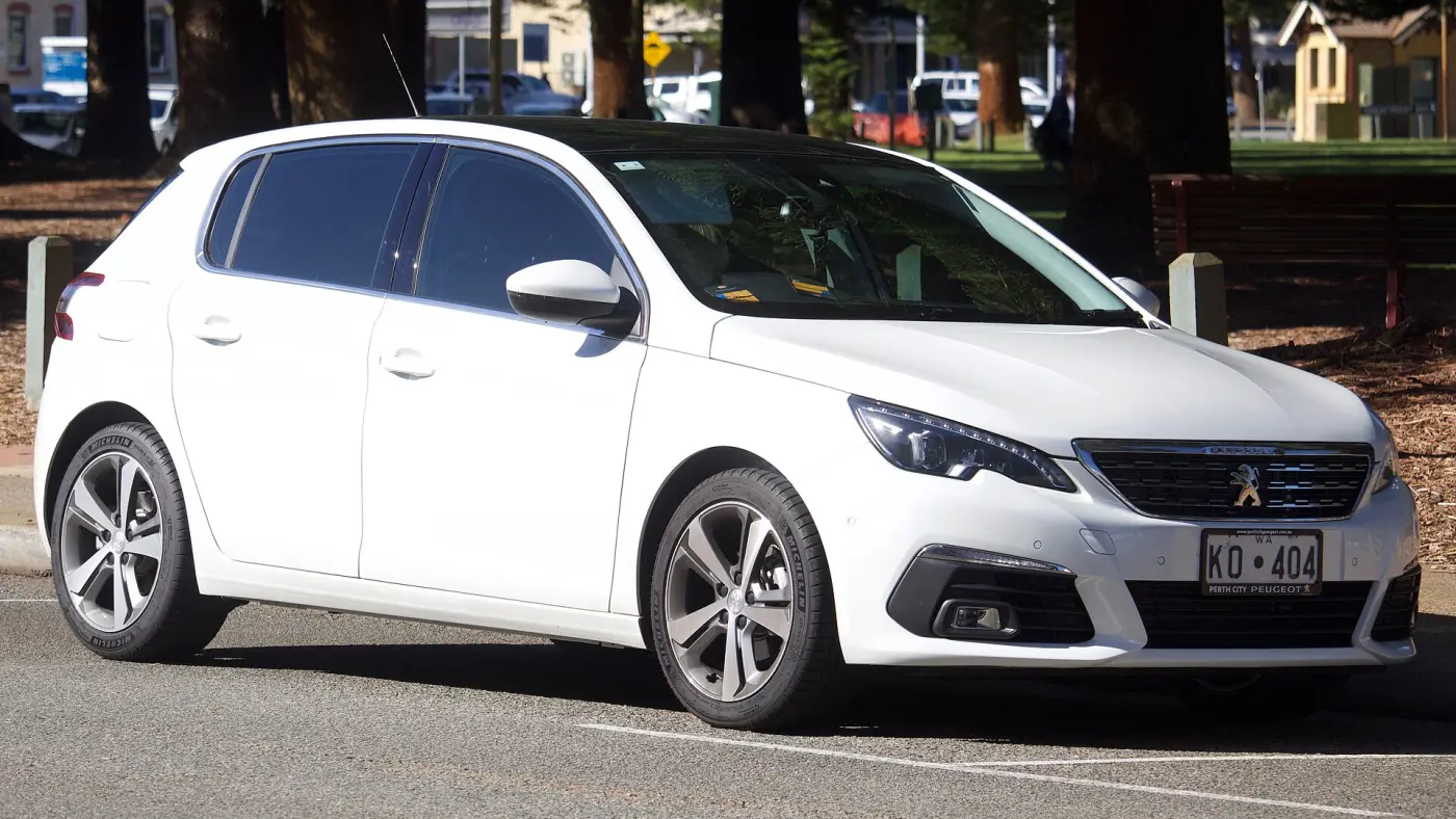 Peugeot 308 II (2013 - 2021) görünüm